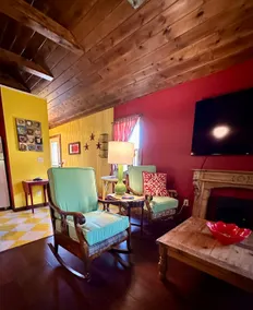 Susie's Cottage in Rockton - Image 3