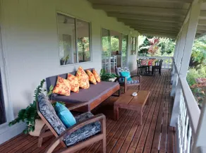 Villa Rotui – Bay & Lush Garden View - Image 3