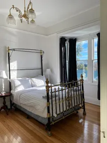 Cornelian bay hideaway - warm, water views - Image 5