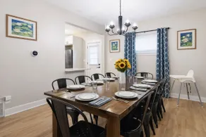 *The Heron House*/King Bed/Spacious/Remodeled/ - Image 2