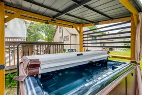 Westmont Home w/ Hot Tub! Walk to Metra Station - Image 2