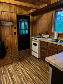 Cozy, Riverfront Cabin | Pinecone Cottage - Image 4