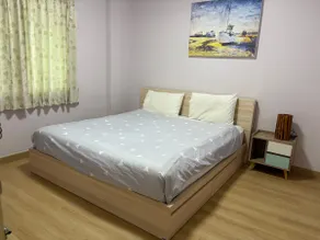 Entire 3 BR (4 beds) house & Lot of amenities - Image 4