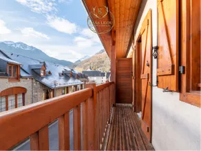 The Igloo • Ideal for Couples – Hiking & Biking - Image 3