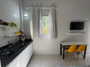 No. 02 - Mini apartment 5 min from downtown, air conditioning, kitchen, garage - Image 3