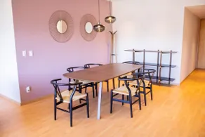 Capitalia | Santa Fe: Style & Comfort with Parking - Image 4