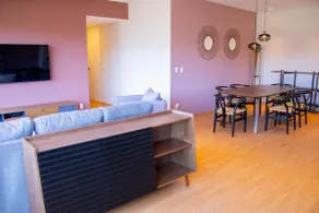 Capitalia | Santa Fe: Style & Comfort with Parking - Image 2