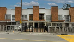 Armenia Prime House | 5 Bedrooms + Social BBQ Patio - Image 2