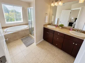 Newly remodeled with creek view - Image 4