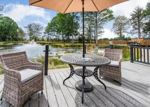 Pine Boutique Lodge with hot tub for couples & dog - Image 4