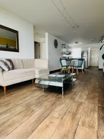 Stunning sea view in Miraflores - Image 5