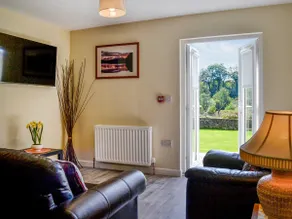 Oak -Apartment 4 - Image 4
