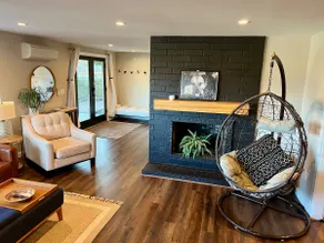 Stunning Views! - 3 Bedroom Hideaway with King Bed - Image 4