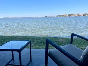 The Lakeside Oasis Condo: On the Lake! - Image 2