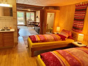 Studio apartment with separate room - Image 3