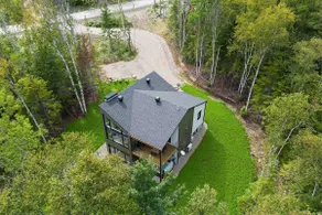 Le Chic Repère 127: Hot Tub, Games & Covered Deck - Image 5