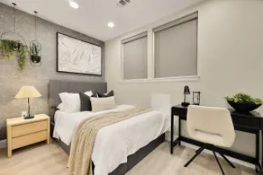 Luxury 3-BR - Parking - EV Charger - Walk to Metro - Image 4