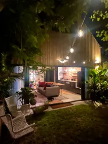 Lane way loft. Cosy inner city. - Image 4