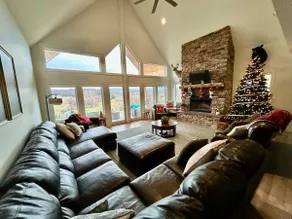 The Lodge at Barefoot Farms-15 mins from JMU - Image 5
