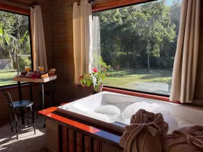 Entire House - Hydro with View + Breakfast - Image 3