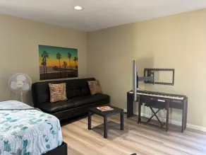 Entire Guest Suite near LAX/SoFi/Beaches/Downtowns - Image 4