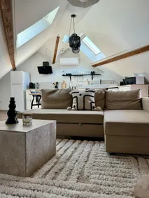 T3 Bright Cocoon, Free Parking, Air Conditioning - Image 4