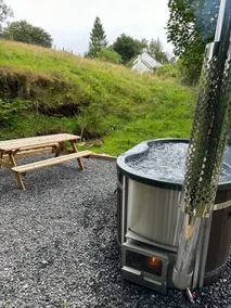 Gwarcwm Farm Crog Loft Hot Tub and Riverside Sauna - Image 2