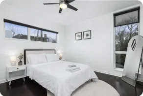 Rogers Park Stay Near Loyola, Transit w/ Parking - Image 2