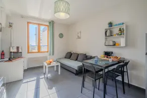 Terrace, Parking & WiFi – 30 min Paris/Disney - Image 4