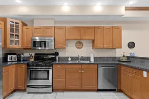 Casa Del Mila Oro Resort - Lakefront Townhouse #107  - Image 4