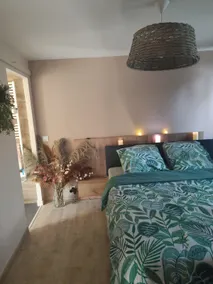 Romantic cabin with hot tub in the Perche - Image 2