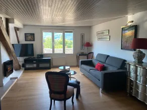 Large flat, dominant view, all modern conveniences - Image 2
