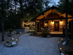 Log Cabin in the woods 4 miles to lake Ouachita - Image 2