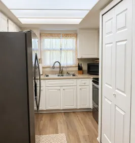 River Beach Condo - Image 3