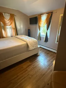 Spacious 2-Bedroom • Close to Train • Quiet &Clean - Image 4