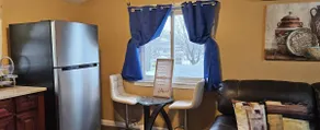 Spacious 2-Bedroom • Close to Train • Quiet &Clean - Image 3