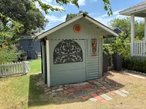 The Birdhouse in the heart of Terrell Heights - Image 2