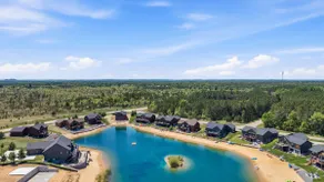 Hot tub, game room, Sauna, Firepit & 28 miles to Dells - Image 3