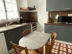 house in a quiet area - Image 3