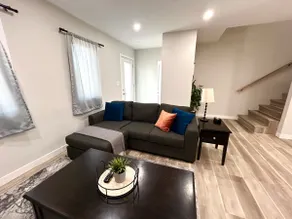 Relaxing Home|Central Area Winnipeg|Free Parking - Image 5