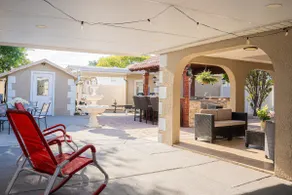 Home Luxury - Image 4