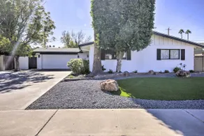 Families Welcome! Scottsdale Gem w/ Pool & Jacuzzi - Image 2