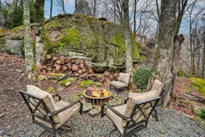 Beech Mountain Nature Escape! Modern + Cozy Cabin - Image 2