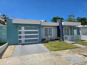 Sweet Breeze Oasis with Pool, A/C & Wi-Fi - Image 3