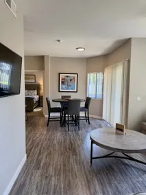 Mojave The Cove Apartments - Image 2