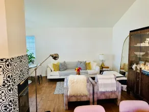 Entire House_Comfort Bungalow 2Bed 2Bath - Image 3