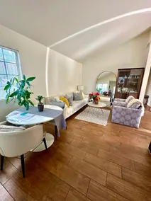 Entire House_Comfort Bungalow 2Bed 2Bath - Image 4