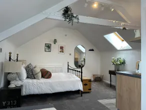 White Lion Studio - beautiful accom at local pub - Image 3