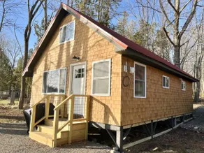 The Hideout Cabin | Steps to the Beach - Image 3