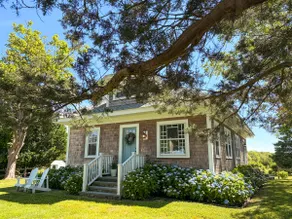 Sakonnet Bungalow by the Vineyard - Image 2
